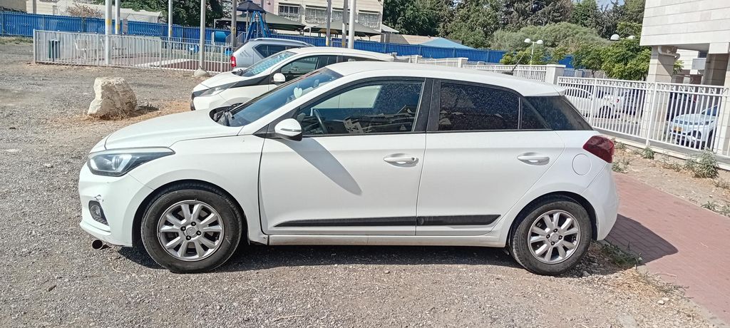 יונדאי i20