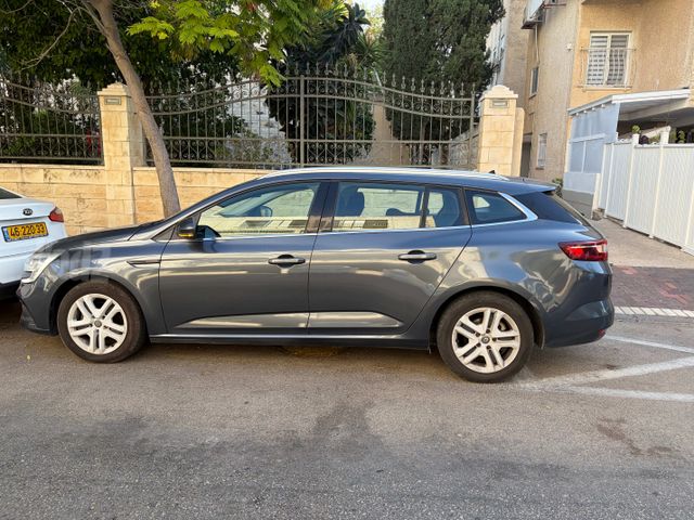 רנו מגאן