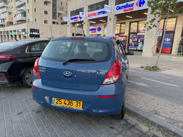 מודעת רכב יונדאי i20