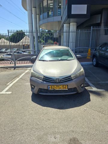 מודעת רכב טויוטה קורולה