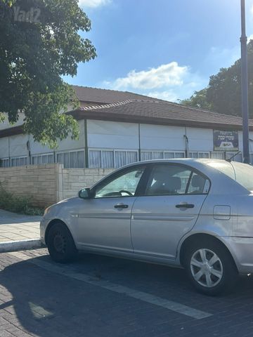 יונדאי אקסנט i25