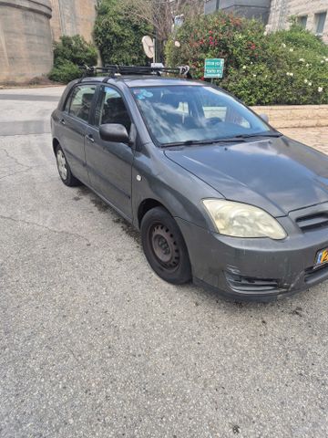 טויוטה קורולה