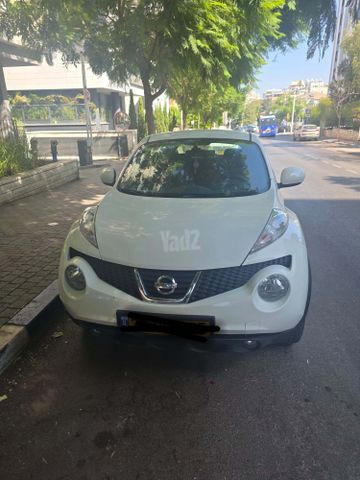 ניסאן ג'וק