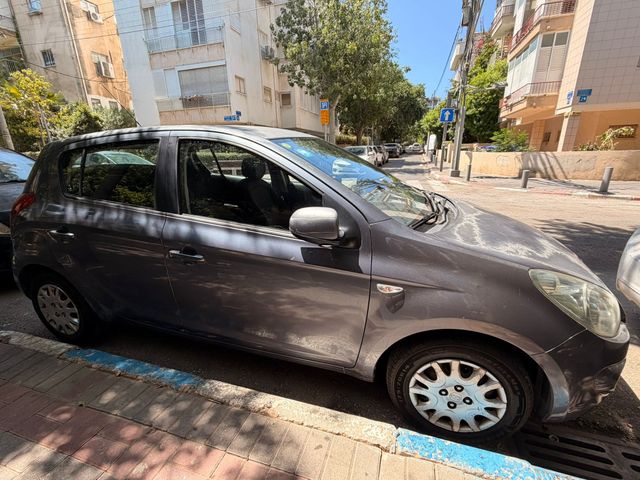 יונדאי i20