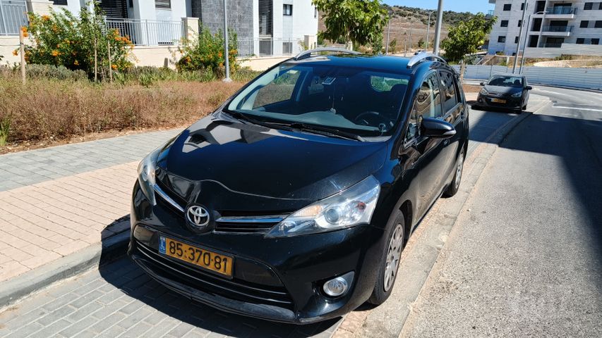 מודעת רכב טויוטה ורסו