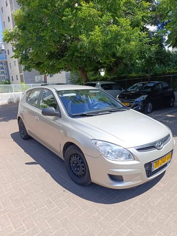 יונדאי i30