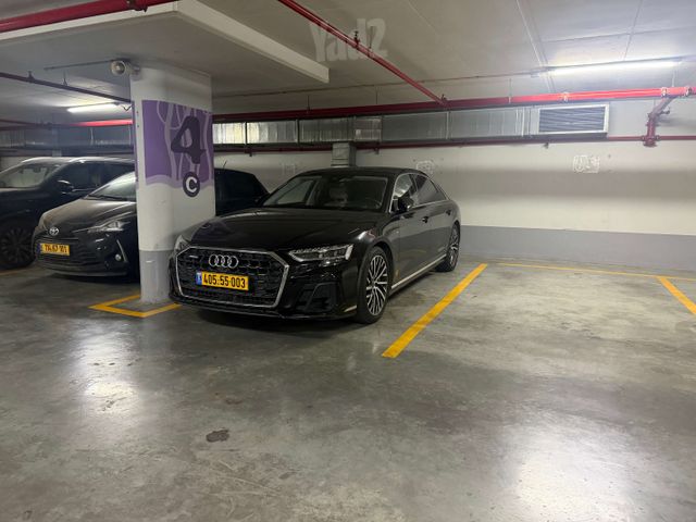 מודעת רכב אאודי A8