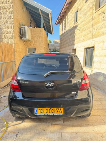 יונדאי i20