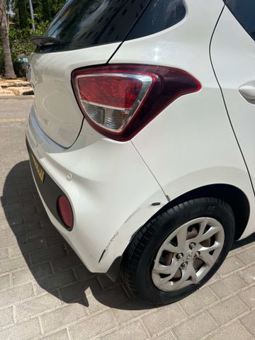 יונדאי i10