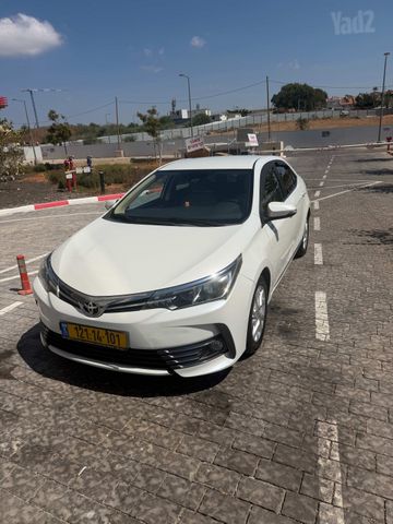מודעת רכב טויוטה קורולה