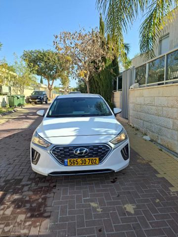 יונדאי איוניק
