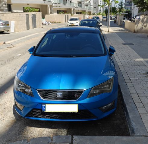 מודעת רכב סיאט לאון