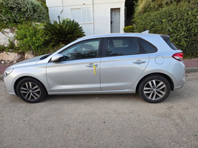 יונדאי i30
