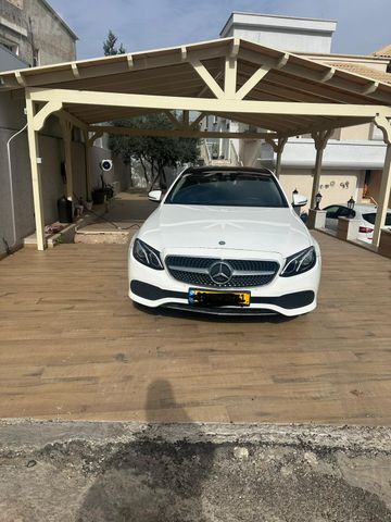 מודעת רכב מרצדס-בנץ E-class