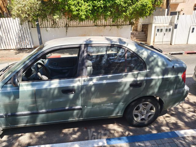 יונדאי אקסנט i25