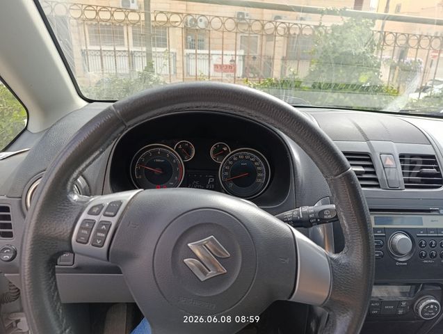 סוזוקי SX4