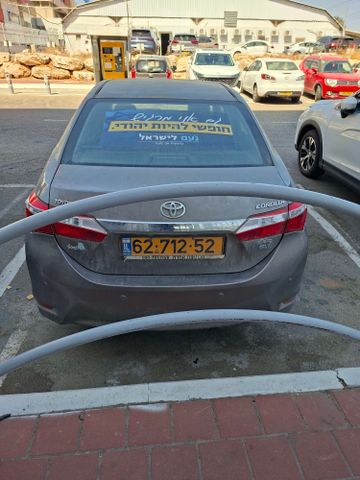 טויוטה קורולה
