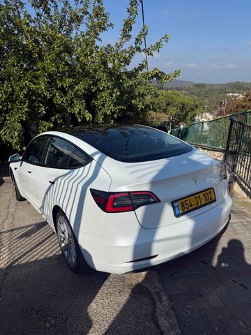 טסלה מודל 3
