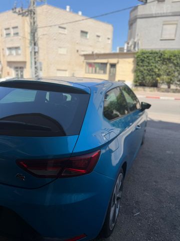 סיאט לאון
