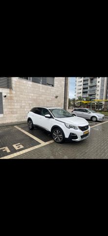 פיג'ו 3008
