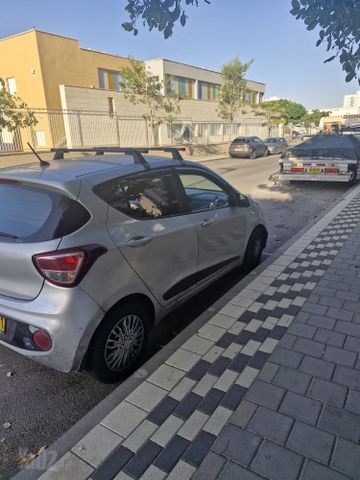 יונדאי i10