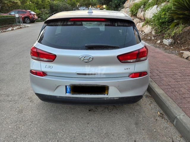 יונדאי i30