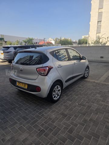 יונדאי i10