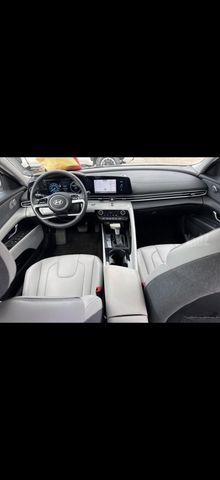 אלנטרה Luxury היברידי אוט׳ 1.6 (139 כ״ס) [2024-2026]