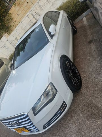 אאודי A8
