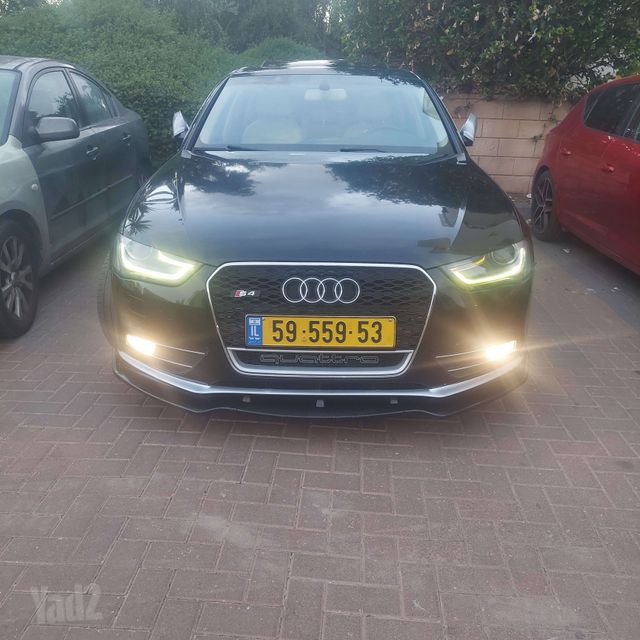 אאודי A4