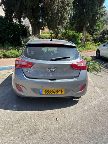 יונדאי i30