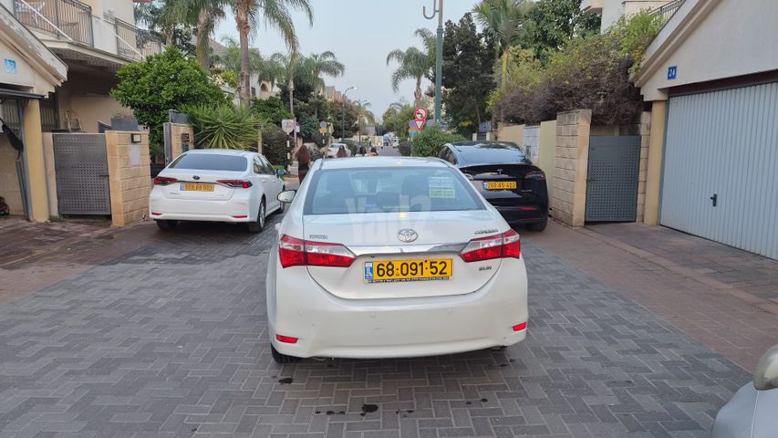 טויוטה קורולה