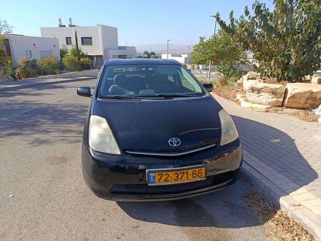 טויוטה פריוס