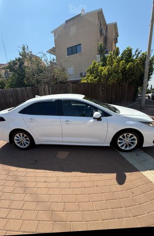 מודעת רכב טויוטה קורולה