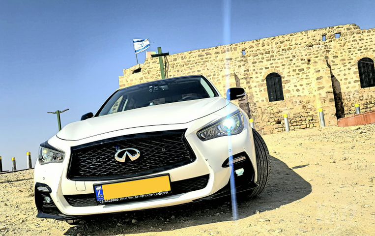 מודעת רכב אינפיניטי Q50