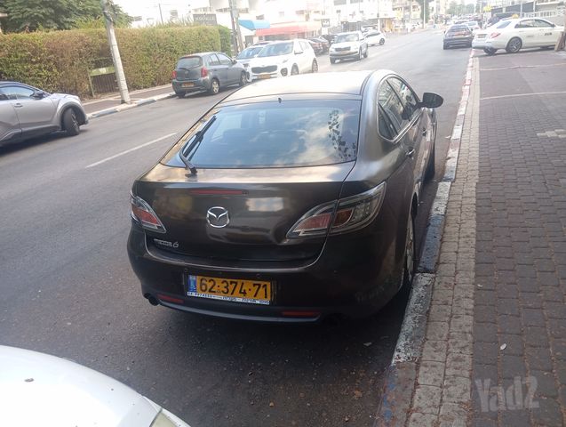 מודעת רכב מאזדה 6