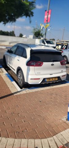 קיה נירו