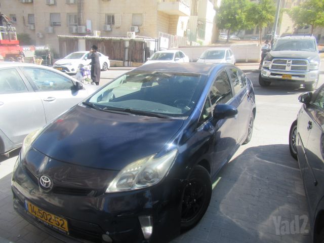 מודעת רכב טויוטה פריוס