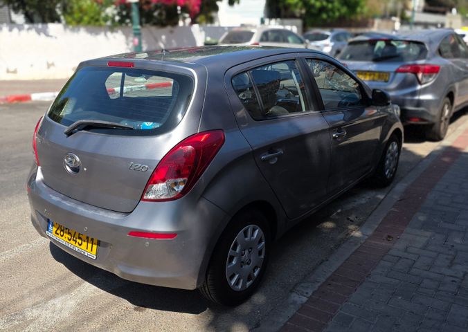יונדאי i20