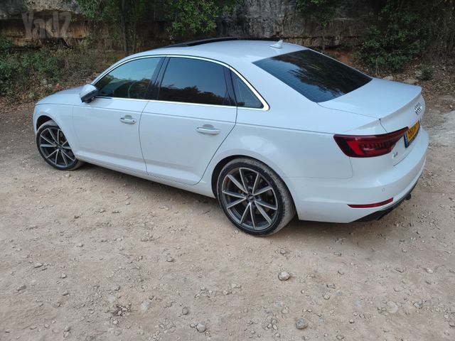 אאודי A4
