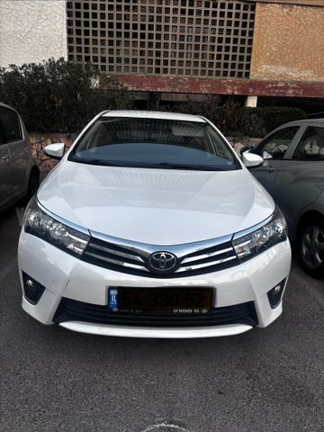 טויוטה קורולה
