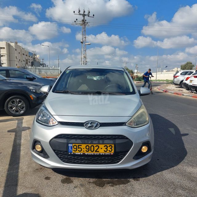 יונדאי i10