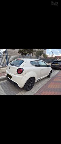 אלפא רומיאו מיטו