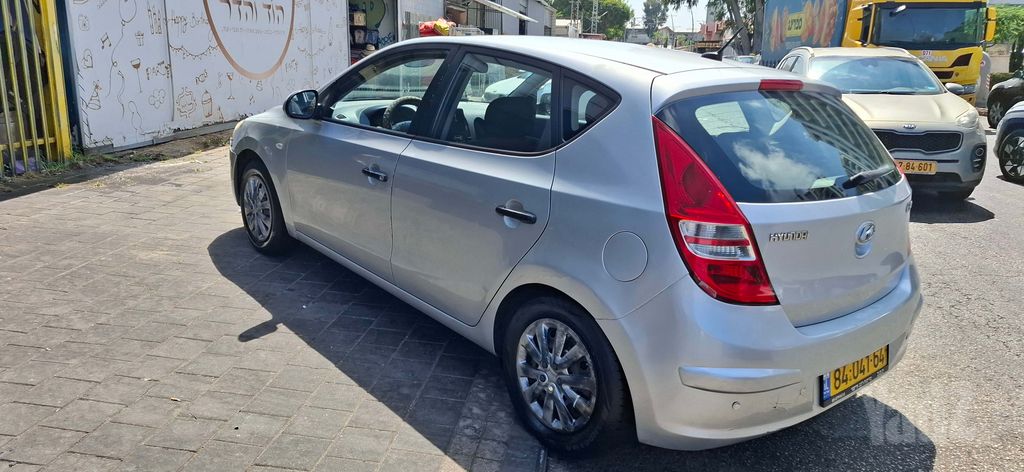 יונדאי i30