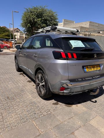 פיג'ו 3008
