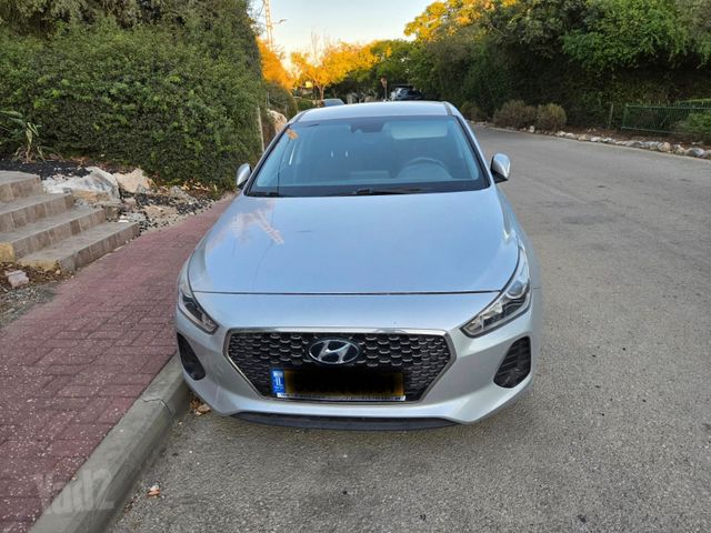 יונדאי i30