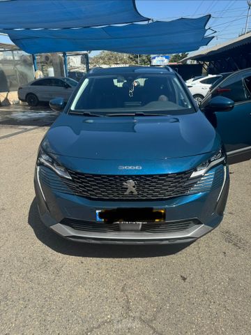 פיג'ו 3008
