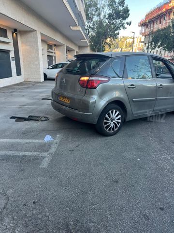 מודעת רכב סיטרואן C4 פיקאסו