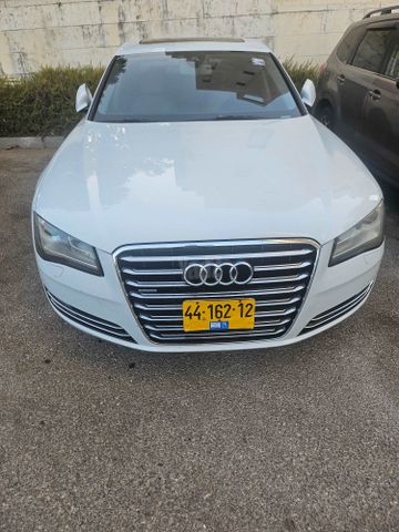 אאודי A8