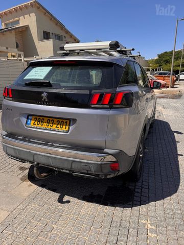 פיג'ו 3008